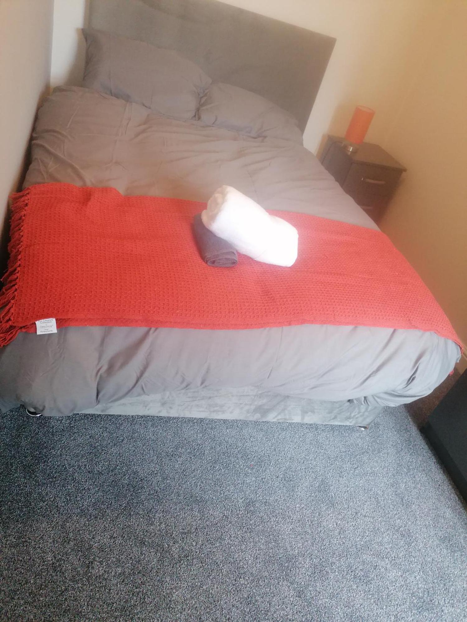 Rossy Home Of Relaxations Stoke-on-Trent Екстериор снимка